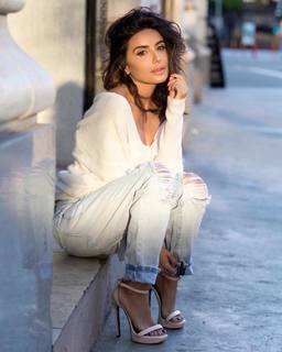 Mikaela Hoover feet photo thumbnail