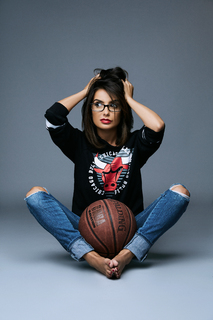 Mikaela Hoover feet photo thumbnail