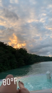 Mikaela Hoover feet photo thumbnail