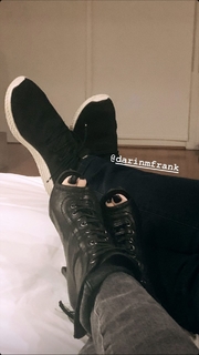 Mikaela Hoover feet photo thumbnail