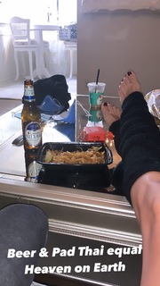 Mikaela Hoover feet photo thumbnail