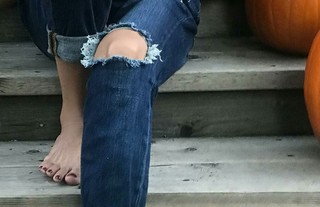Mikaela Hoover feet photo thumbnail