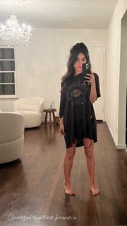 Mikaela Hoover feet photo thumbnail