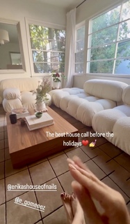 Mikaela Hoover feet photo thumbnail