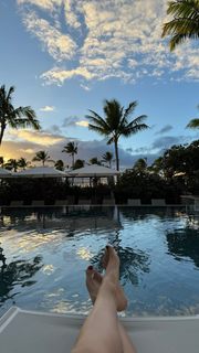 Mikaela Hoover feet photo thumbnail