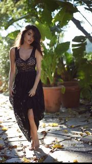 Mikaela Hoover feet photo thumbnail