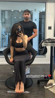 Mikaela Hoover feet photo thumbnail