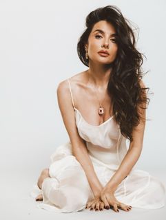 Mikaela Hoover feet photo thumbnail