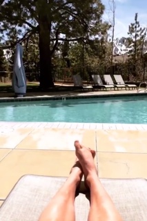 Mikaela Shiffrin feet photo thumbnail