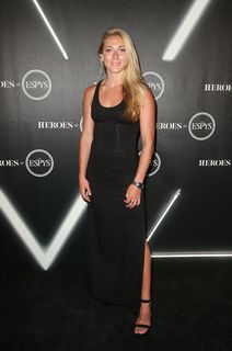 Mikaela Shiffrin feet photo thumbnail