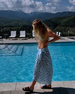 Mikaela Shiffrin feet photo thumbnail