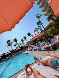Mikaela Shiffrin feet photo thumbnail