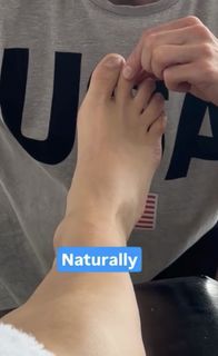 Mikaela Shiffrin feet photo 2