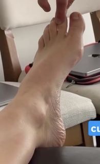 Mikaela Shiffrin feet photo 1