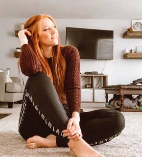 Mikayla Iverson feet photo 3