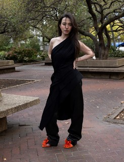 Mikey Madison feet photo thumbnail
