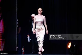 Mikey Madison feet photo thumbnail