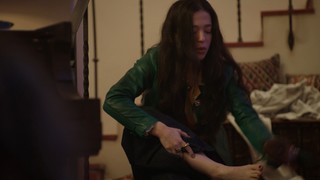 Mikey Madison feet photo thumbnail