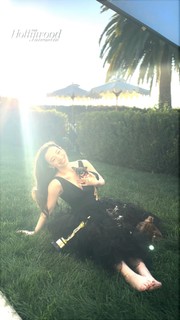 Mikey Madison feet photo thumbnail