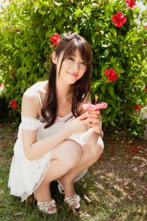 Mikie Hara feet photo thumbnail