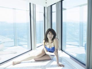 Mikie Hara feet photo thumbnail