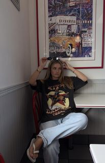 Mikky Kiemeney feet photo 4