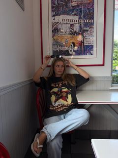 Mikky Kiemeney feet photo 14