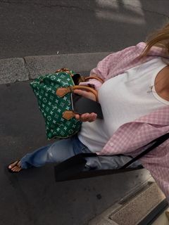 Mikky Kiemeney feet photo 9