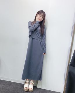 Miku Itou feet photo thumbnail