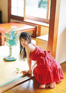 Miku Itou feet photo thumbnail