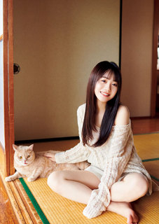 Miku Itou feet photo thumbnail