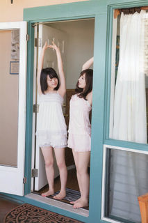 Miku Itou feet photo thumbnail