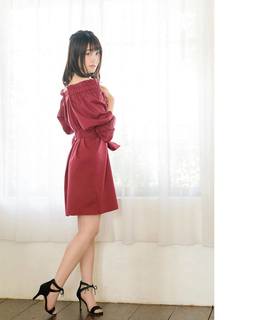 Miku Itou feet photo thumbnail