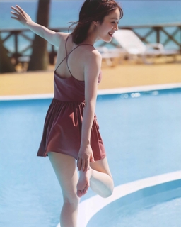 Miku Itou feet photo thumbnail