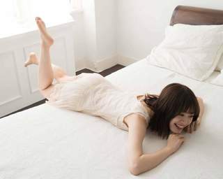 Miku Itou feet photo thumbnail