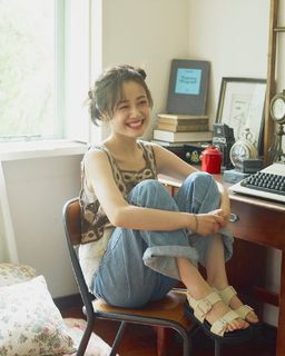 Miku Itou feet photo thumbnail