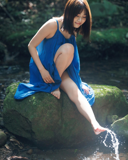 Miku Itou feet photo thumbnail