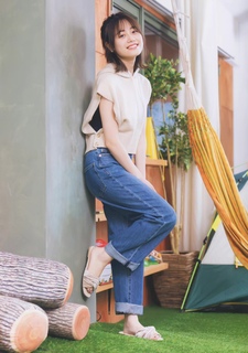 Miku Itou feet photo thumbnail