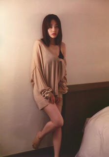 Miku Itou feet photo thumbnail