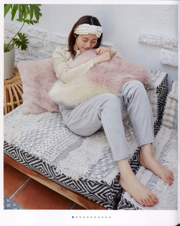 Miku Itou feet photo thumbnail