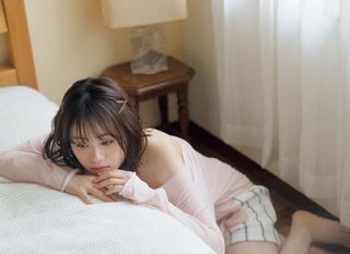 Miku Itou feet photo thumbnail