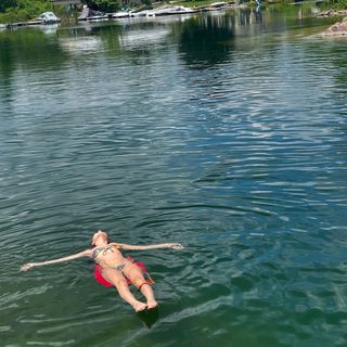 Miku Martineau feet photo 17