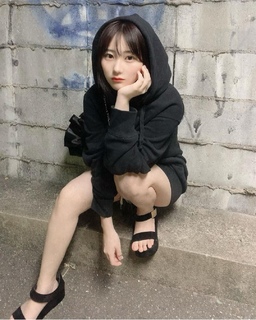Miku Tanaka feet photo 14