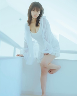 Miku Tanaka feet photo 11