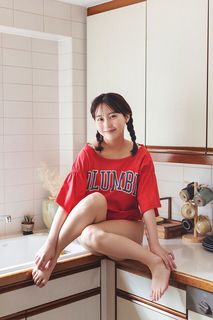 Miku Tanaka feet photo 8