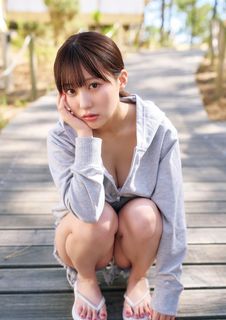 Miku Tanaka feet photo 11