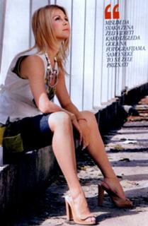 Mila Elegovic feet photo 3