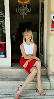 Mila Elegovic feet photo 13