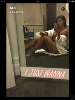 Mila J feet photo 20
