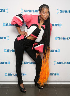 Mila J feet photo 13